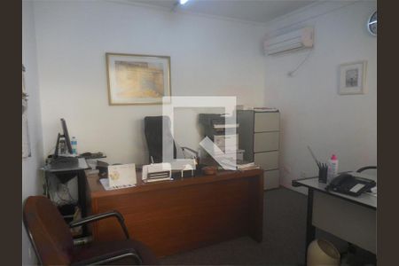 Casa à venda com 7 quartos, 337m² em Santo Amaro, São Paulo