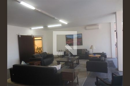 Casa à venda com 7 quartos, 337m² em Santo Amaro, São Paulo