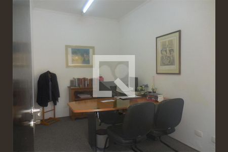 Casa à venda com 7 quartos, 337m² em Santo Amaro, São Paulo