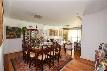 Apartamento à venda com 5 quartos, 483m² em Icaraí, Niterói