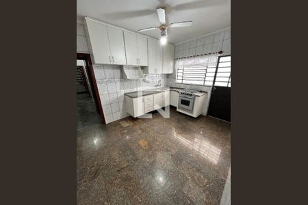 Casa à venda com 3 quartos, 110m² em Parque Imperial, São Paulo