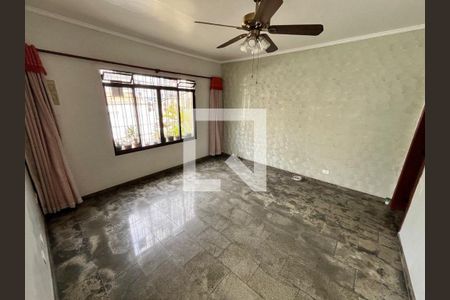 Casa à venda com 3 quartos, 110m² em Parque Imperial, São Paulo