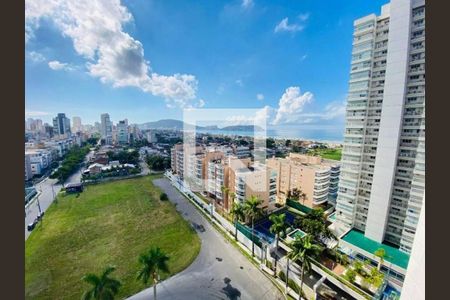 Apartamento para alugar com 3 quartos, 111m² em Jardim Tres Marias, Guarujá
