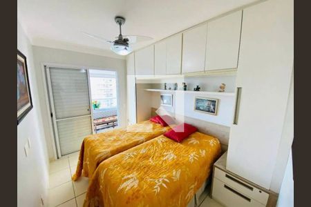 Quarto de apartamento para alugar com 3 quartos, 111m² em Jardim Tres Marias, Guarujá