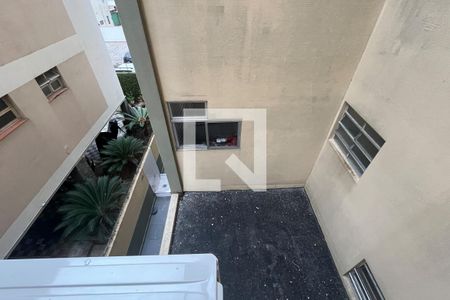 Vista da Sala de apartamento para alugar com 1 quarto, 66m² em Orquidario, Santos