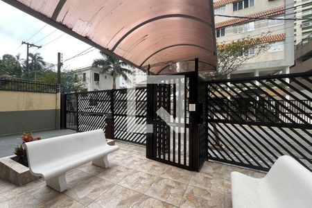 Área comum de apartamento para alugar com 1 quarto, 66m² em Orquidario, Santos