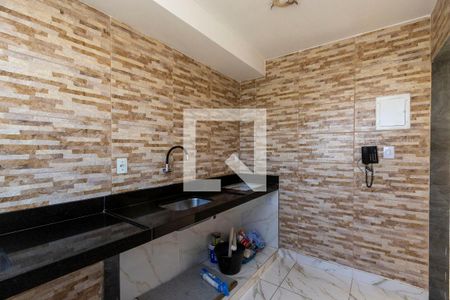 Cozinha de apartamento para alugar com 2 quartos, 48m² em São João Batista, Belo Horizonte