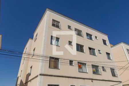 Fachada do bloco de apartamento para alugar com 2 quartos, 48m² em São João Batista, Belo Horizonte