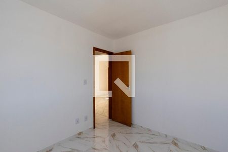 Quarto 1 de apartamento para alugar com 2 quartos, 48m² em São João Batista, Belo Horizonte