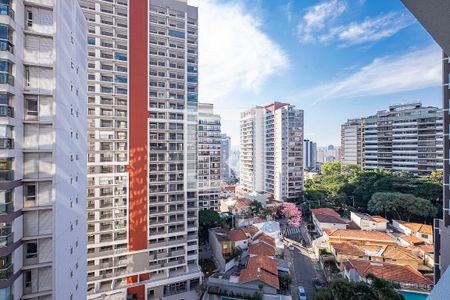 Sala/Cozinha - Vista de apartamento à venda com 2 quartos, 69m² em Sumaré, São Paulo