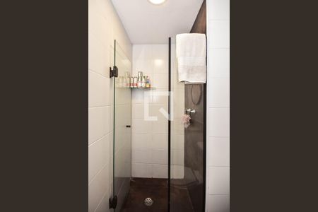 Banheiro de apartamento à venda com 2 quartos, 52m² em Jardim Parque Morumbi, São Paulo