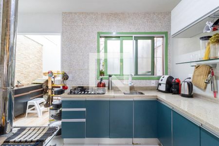 Sala/Cozinha de casa de condomínio à venda com 1 quarto, 45m² em Guarujá, Porto Alegre