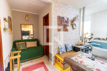 Sala/Cozinha de casa de condomínio à venda com 1 quarto, 45m² em Guarujá, Porto Alegre