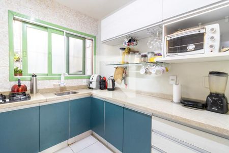 Sala/Cozinha de casa de condomínio à venda com 1 quarto, 45m² em Guarujá, Porto Alegre