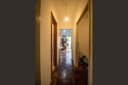 Corredor de apartamento à venda com 2 quartos, 71m² em Medianeira, Porto Alegre