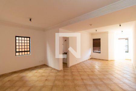 Sala de casa para alugar com 3 quartos, 257m² em Taquaral, Campinas