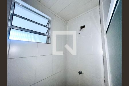 Banheiro de casa para alugar com 1 quarto, 60m² em Vila Aurora (zona Norte), São Paulo