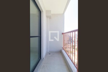 Studio - Varanda de kitnet/studio para alugar com 0 quarto, 25m² em Jardim das Acacias, São Paulo