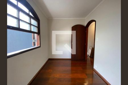Casa à venda com 3 quartos, 125m² em Jardim Itapoan, Santo André