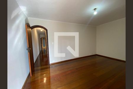 Casa à venda com 3 quartos, 125m² em Jardim Itapoan, Santo André