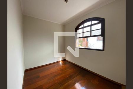 Casa à venda com 3 quartos, 125m² em Jardim Itapoan, Santo André
