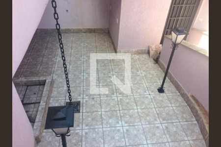 Casa à venda com 3 quartos, 246m² em Parque João Ramalho, Santo André