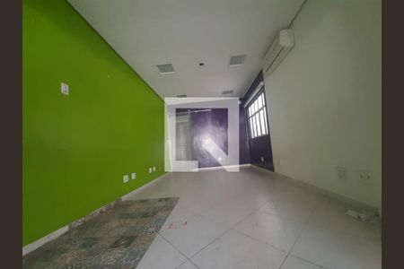 Casa à venda com 3 quartos, 250m² em Jardim Bela Vista, Santo André