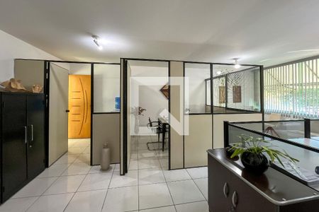 Escritório de casa à venda com 2 quartos, 150m² em Moinho Velho, São Paulo