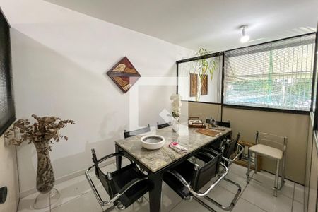 Escritório de casa à venda com 2 quartos, 150m² em Moinho Velho, São Paulo