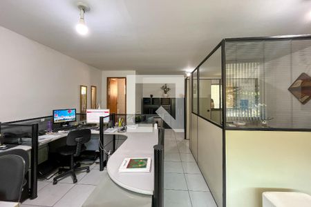 Escritório de casa à venda com 2 quartos, 150m² em Moinho Velho, São Paulo