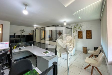 Escritório de casa à venda com 2 quartos, 150m² em Moinho Velho, São Paulo