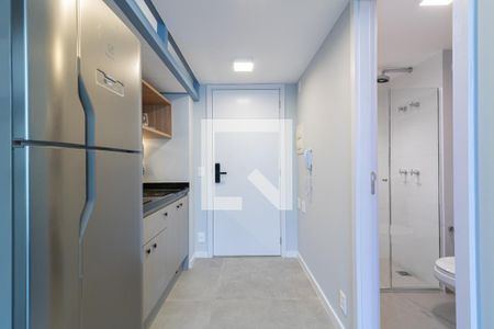 Cozinha de kitnet/studio para alugar com 1 quarto, 34m² em Indianópolis, São Paulo