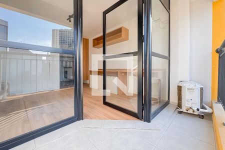 Varanda de kitnet/studio para alugar com 1 quarto, 24m² em Liberdade, São Paulo