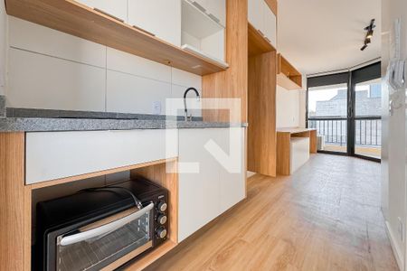 Cozinha de kitnet/studio para alugar com 1 quarto, 24m² em Liberdade, São Paulo