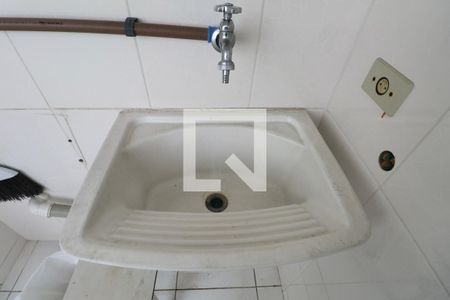 Área de Serviço de apartamento para alugar com 2 quartos, 80m² em Centro, Guarujá