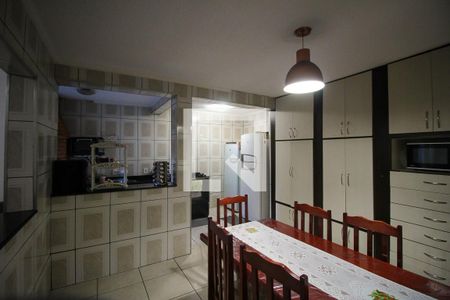 Cozinha de casa à venda com 3 quartos, 200m² em Vila Tolstoi, São Paulo