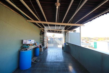 Área de Serviço de casa à venda com 3 quartos, 200m² em Vila Tolstoi, São Paulo