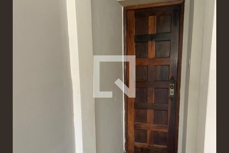 Entrada de apartamento para alugar com 1 quarto, 412m² em Penha Circular, Rio de Janeiro