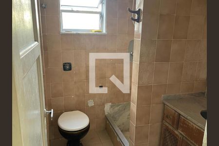 Banheiro de apartamento para alugar com 1 quarto, 412m² em Penha Circular, Rio de Janeiro