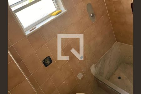 Banheiro de apartamento para alugar com 1 quarto, 412m² em Penha Circular, Rio de Janeiro