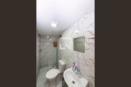 Banheiro de casa para alugar com 2 quartos, 70m² em Salgado Filho, Belo Horizonte