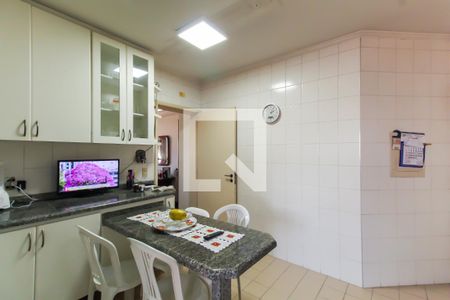 Cozinha de apartamento à venda com 4 quartos, 122m² em Vila Prudente, São Paulo