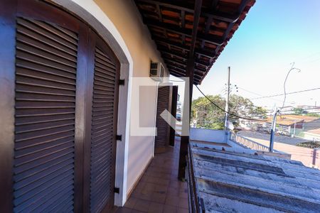 Varanda de casa à venda com 3 quartos, 300m² em Cangaiba, São Paulo
