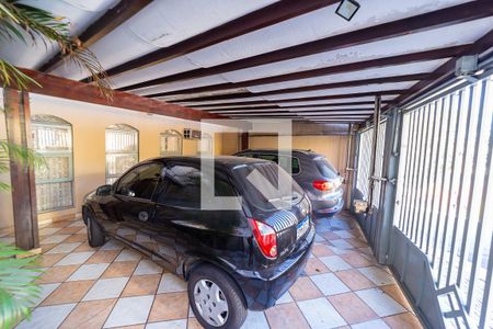 Garagem de casa à venda com 3 quartos, 300m² em Cangaiba, São Paulo