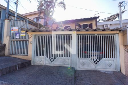 Fachada de casa à venda com 3 quartos, 300m² em Cangaiba, São Paulo