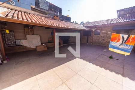 Quintal de casa à venda com 3 quartos, 300m² em Cangaiba, São Paulo