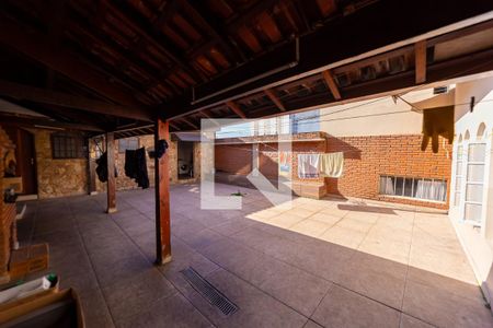 Quintal de casa à venda com 3 quartos, 300m² em Cangaiba, São Paulo