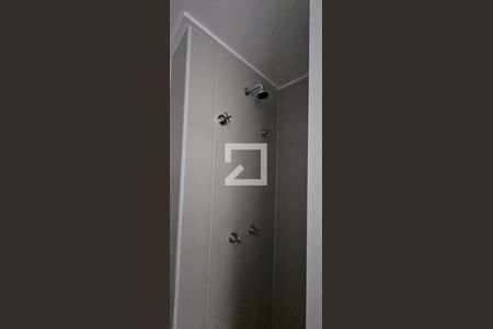 Banheiro de kitnet/studio à venda com 1 quarto, 21m² em Paraíso, São Paulo