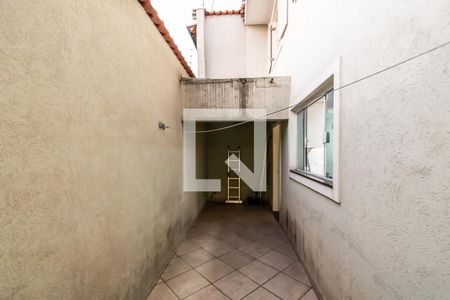 Corredor de casa à venda com 3 quartos, 330m² em Vila Sao Francisco (zona Leste), São Paulo
