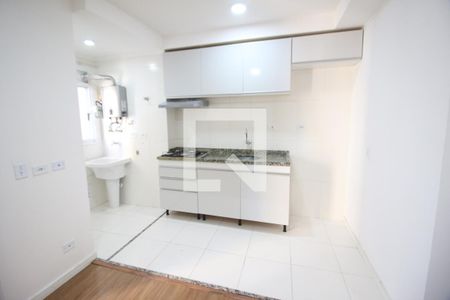 Cozinha e Área de Serviço de apartamento para alugar com 2 quartos, 57m² em Novo Osasco, Osasco